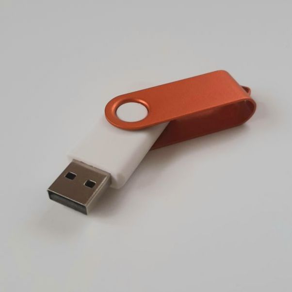 Флешки Twist Color белые с оранжевым 8-16-32 Gb