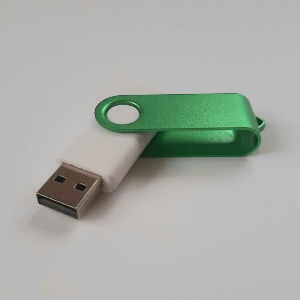 Флешки Twist Color белые с зеленым 8-16-32 Gb