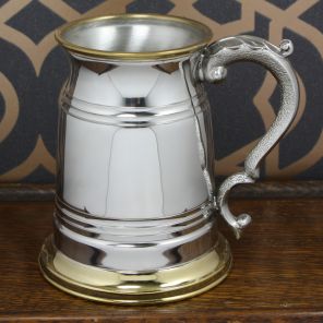 Кельтский Танкард - Старинный Лондон с латунными дном и каймой,  OLD LONDON TANKARD PEWTER (brass lip and base).