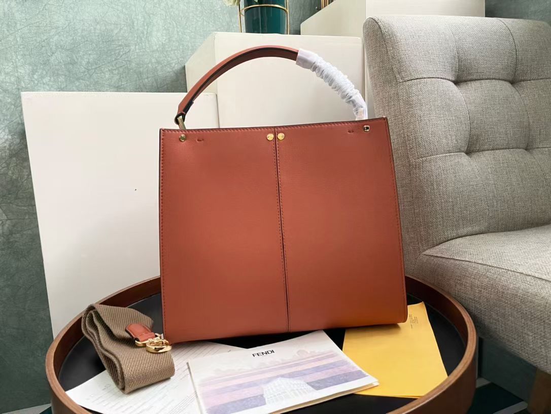 Fendi Peek-a-boo X-Lite 30х25х14 cm