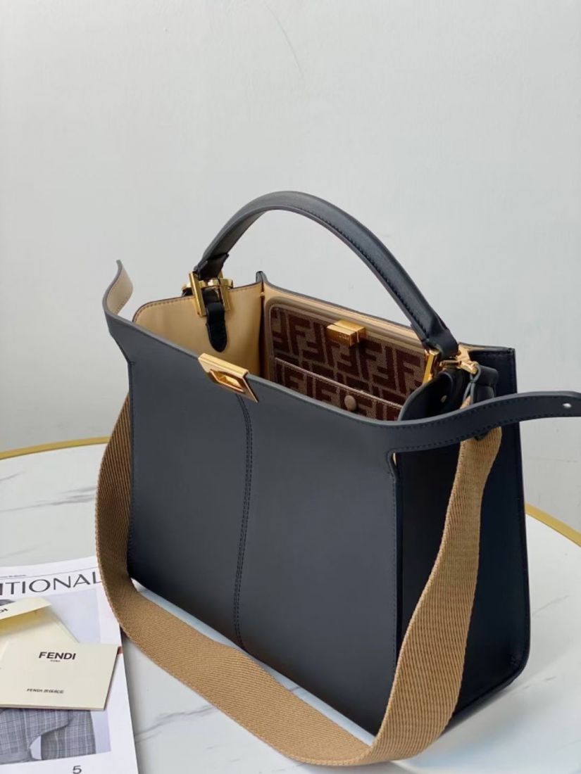 Fendi Peek-a-boo X-Lite 30х25х14 cm