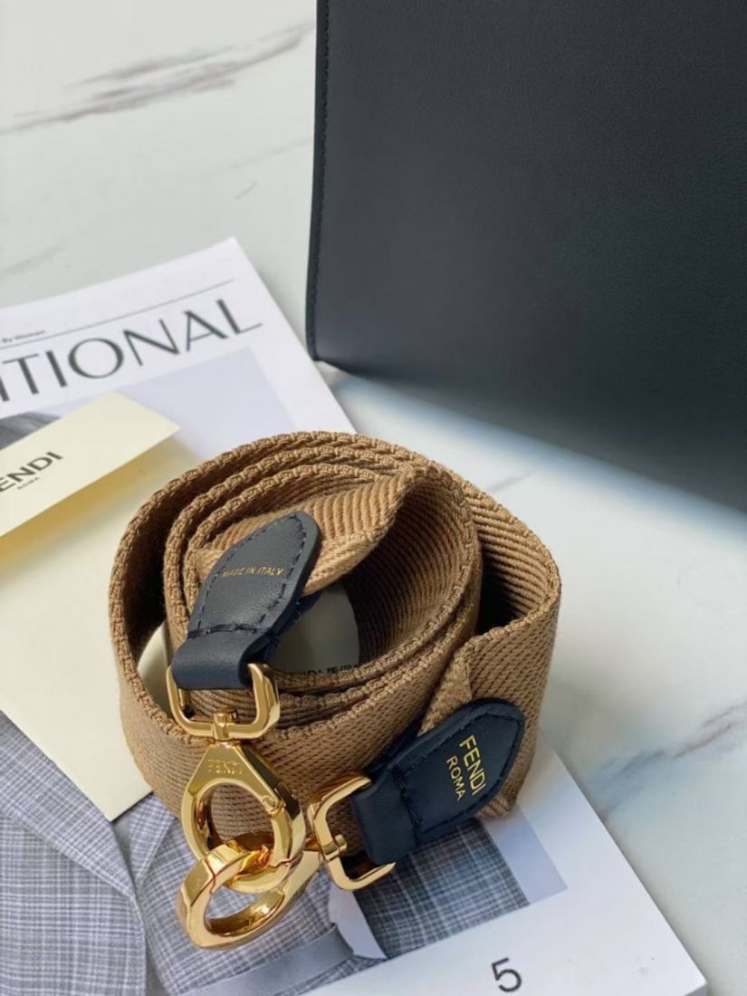 Fendi Peek-a-boo X-Lite 30х25х14 cm