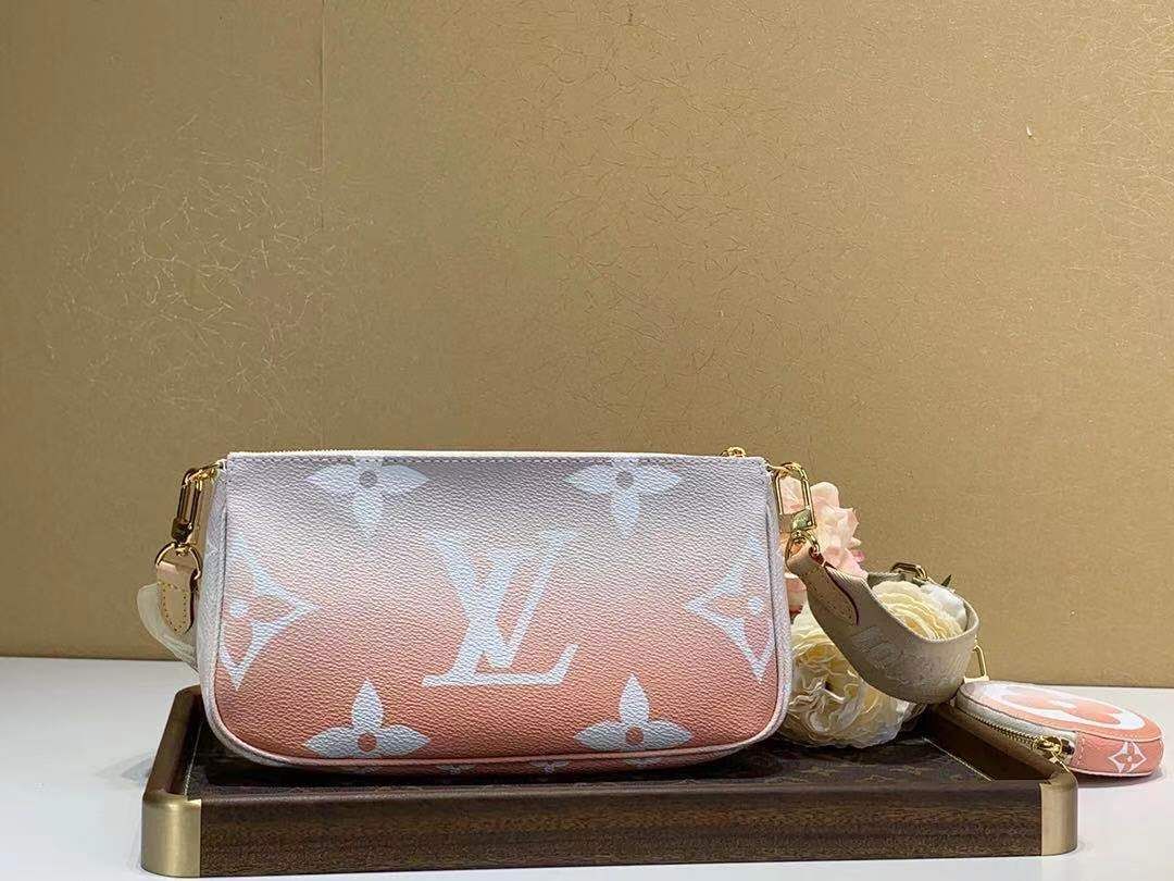 Louis Vuitton Multy Pochette