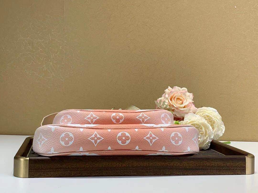 Louis Vuitton Multy Pochette