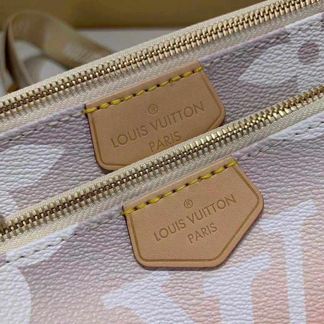 Louis Vuitton Multy Pochette
