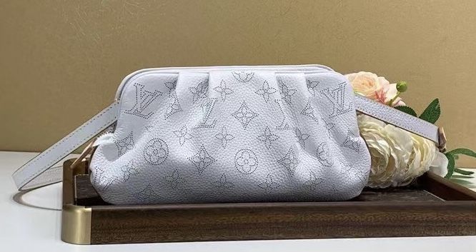 Louis Vuitton Scala Mini