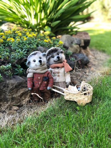 Ежата Федор и Ася (Лариса Коларжова)