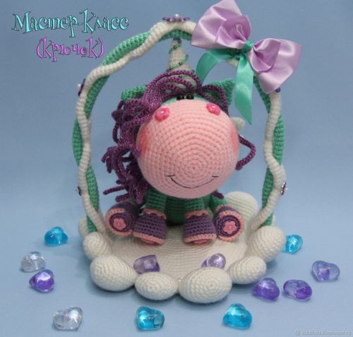 Мастер-класс по вязанию 'Единорожка на облачке' (крючок) (Елена Белова)