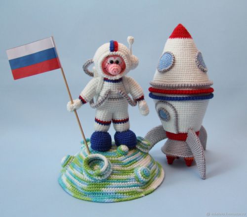 Мастер-класс по вязанию 'Космонавт' (крючок) (Елена Белова)
