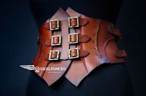 Кожаный корсет в стиле «Steampunk» (DieselpunkRo)