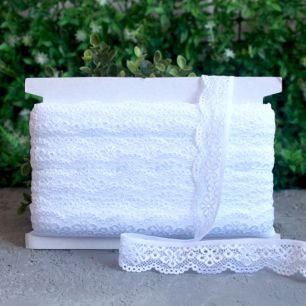 Кружево-стрейч белое, 25 мм.