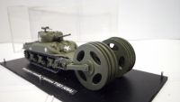 Американский танк Sherman  с минным тралом T1E3