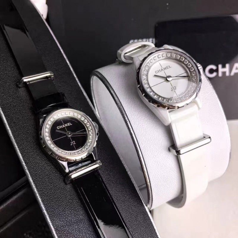 Часы CHANEL J12