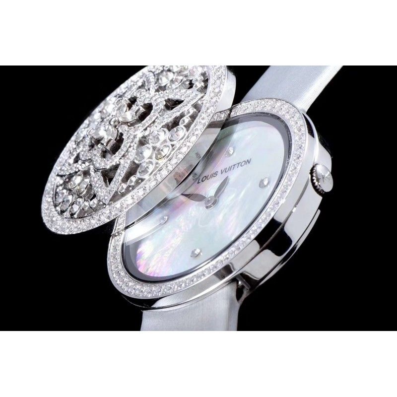 Часы Louis Vuitton