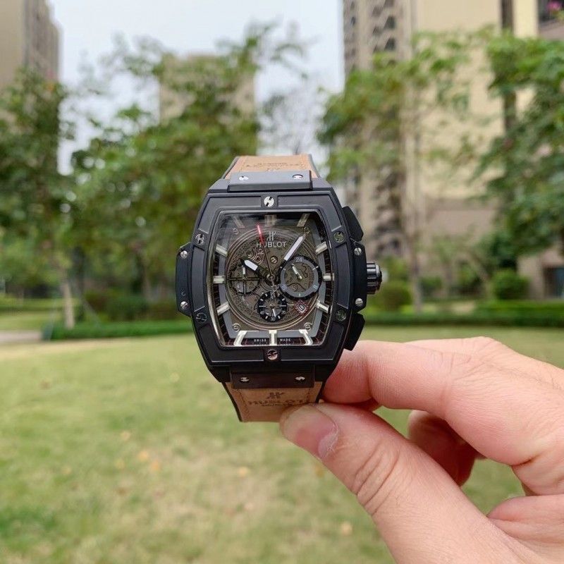 Часы HUBLOT