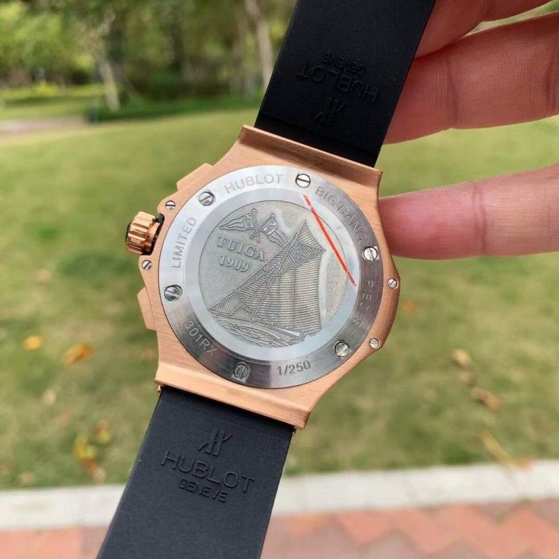 Часы HUBLOT