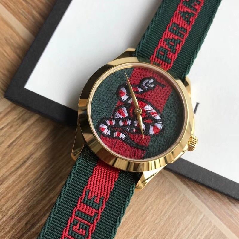 Часы GUCCI