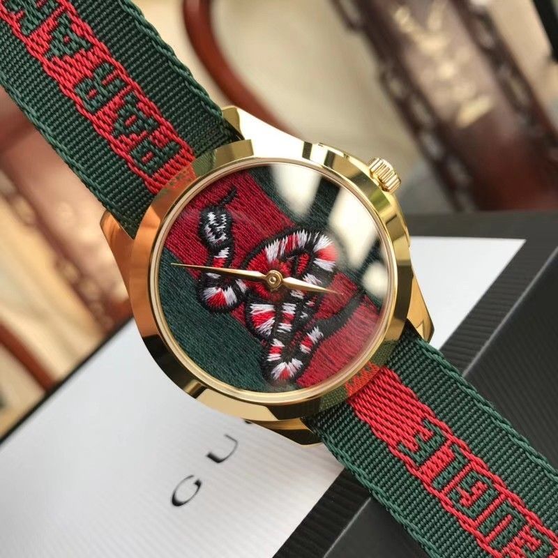 Часы GUCCI