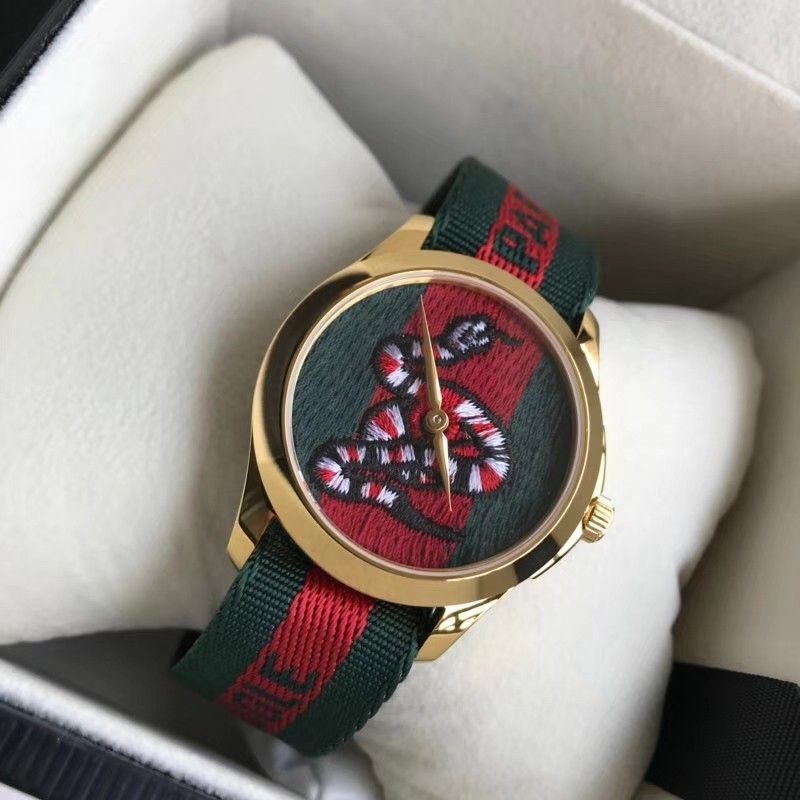 Часы GUCCI