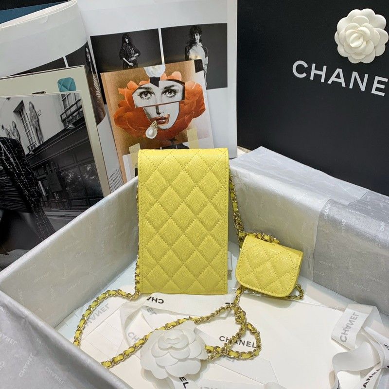 Сумка для смартфона CHANEL