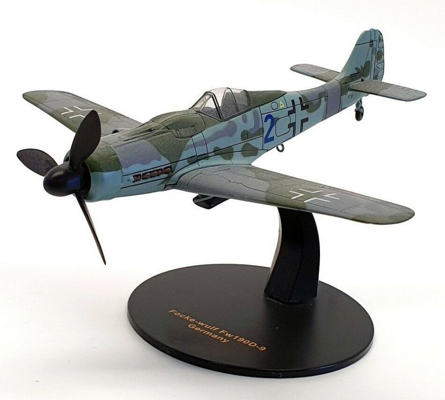 Hемецкий истребитель Focke Wulf Fw-190 D-9  в масштабе 1/72 IXO-ALTAYA