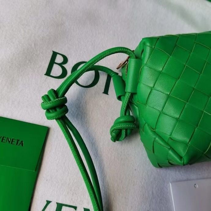 Bottega Veneta Intrecciato 17*11*6 cm