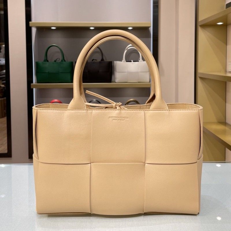 Bottega Veneta Arco Tote 36*24*12 см