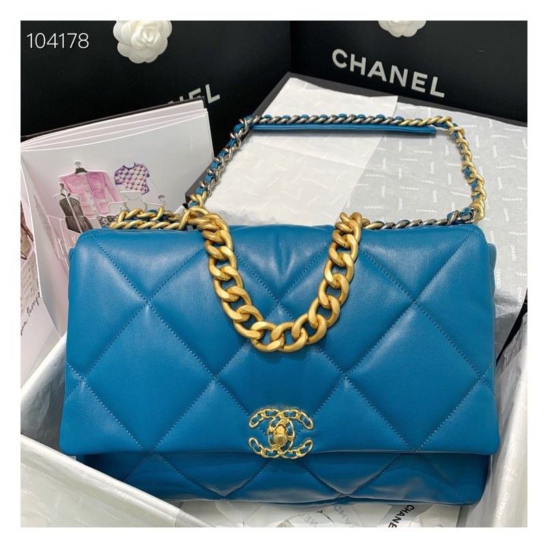 CHANEL 30x20x10 cm