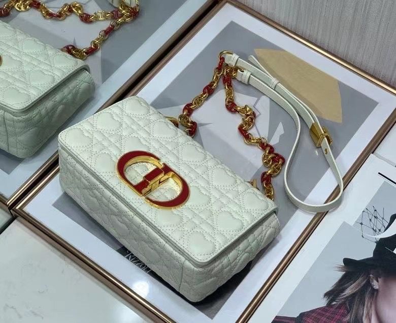 Dior Caro 20 cm