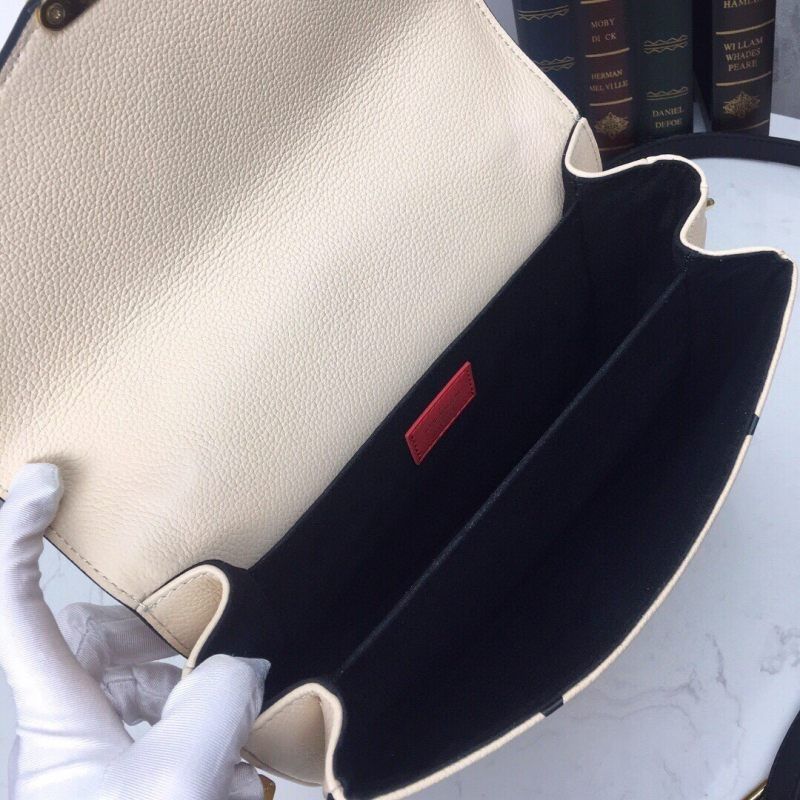 LOUIS VUITTON POCHETTE METIS