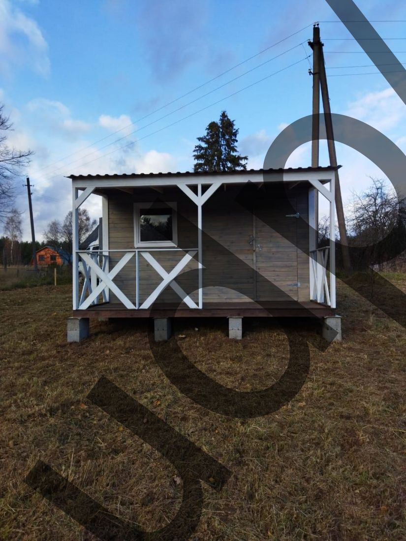Хозблок 4,0*2,0 м с террасой 4,0*1,5 м.