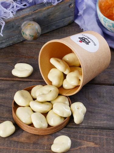 Грецкий орех в йогуртовой глазури