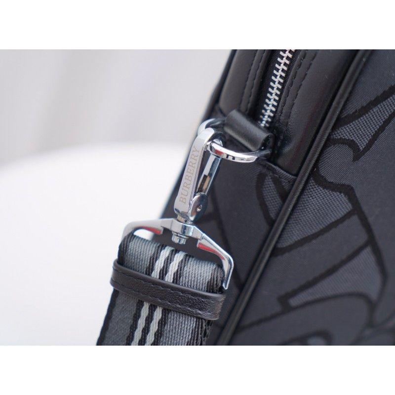 Портфель BURBERRY 38*28*6CM