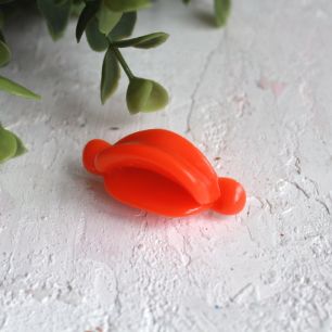 Кукольная миниатюра - Носик пластиковый (клювик) уточки 4*1,8 см.