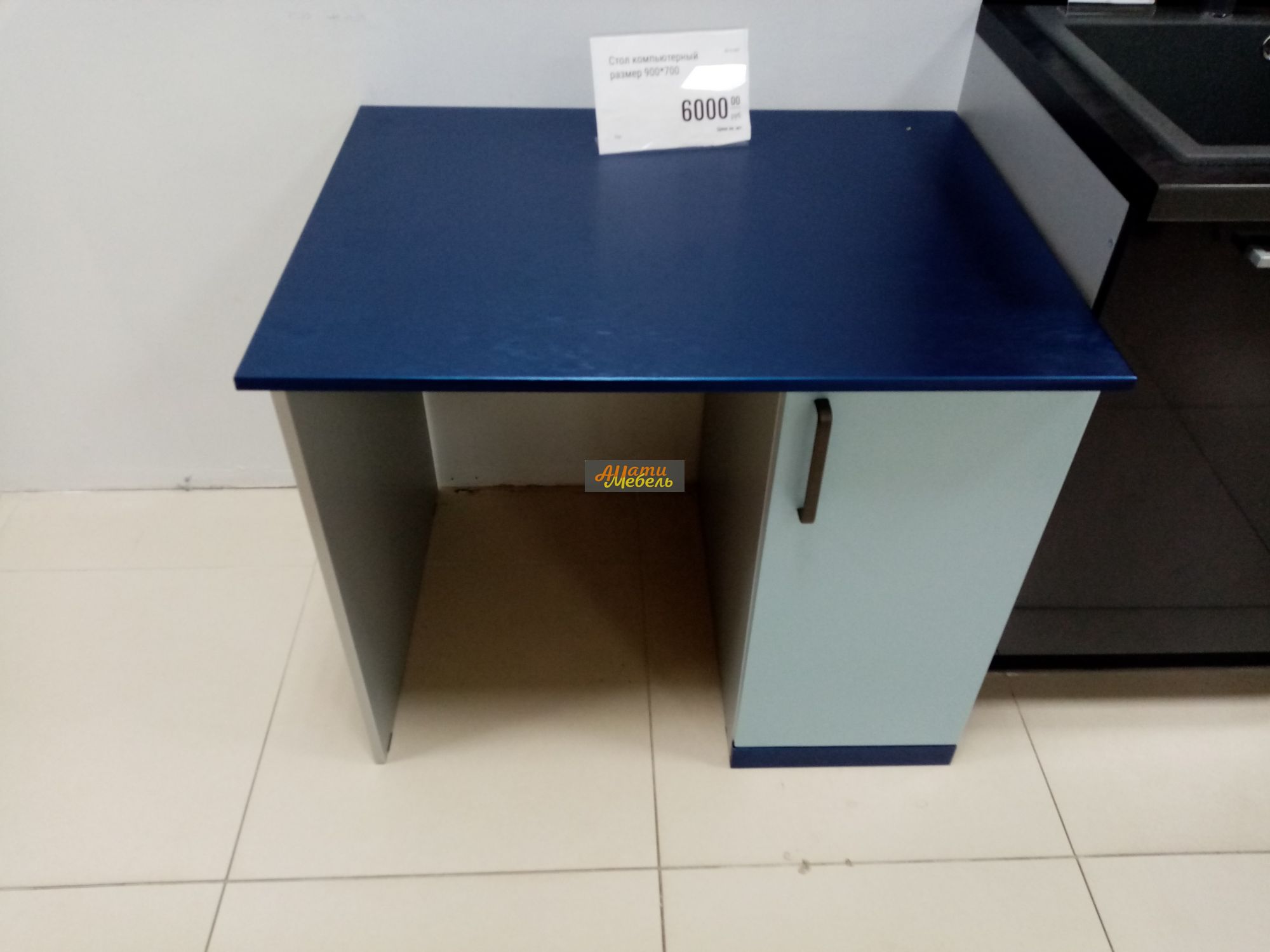 компьютерный стол за 16976.3 ₽