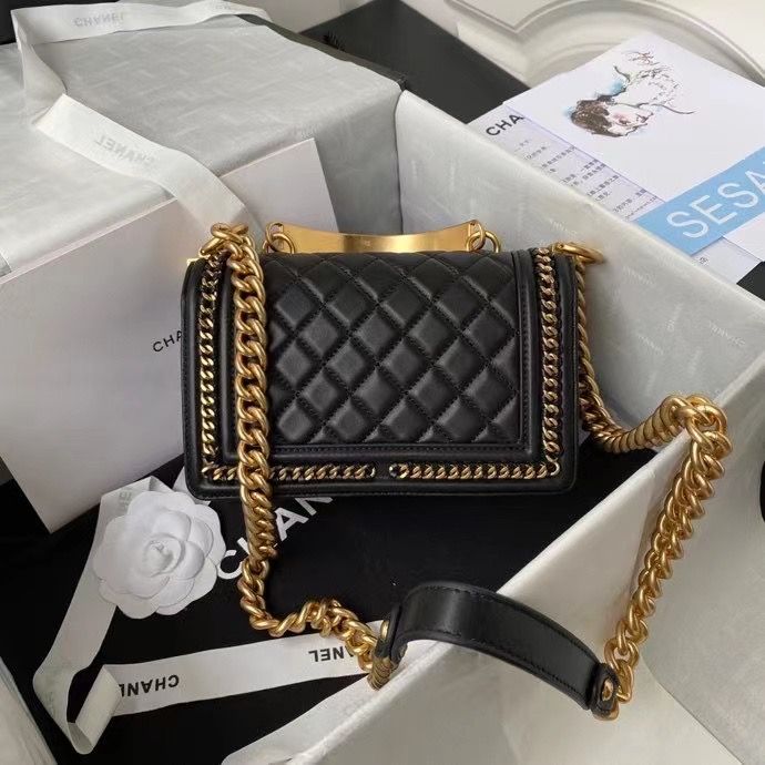 CHANEL LE BOY 20cm