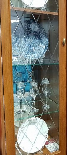 Витрина ЯН-56 "Янна" Орех Пегас