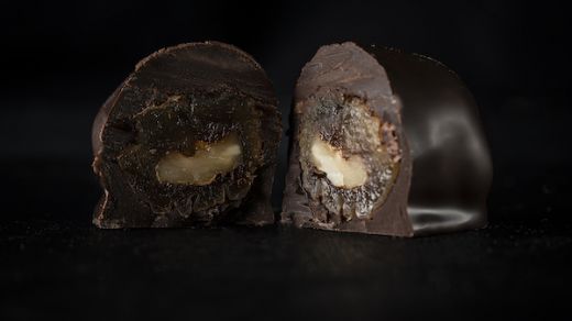 Конфеты Дыня с грецким орехом 1уп*1кг Конфеты Дыня с грецким орехом 1уп*1кг