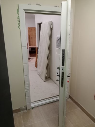 Входная дверь Лабиринт Трендо 07 Белое дерево