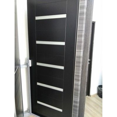 Входная дверь Лабиринт Нью-Йорк 01 Венге стекло белое