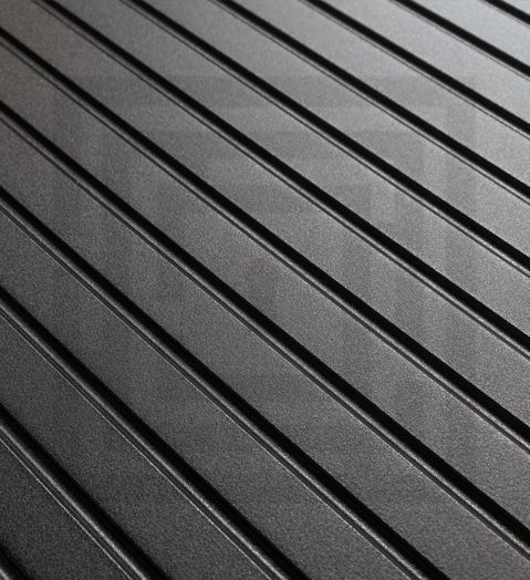 Входная дверь Лабиринт ПИАНО 22 Белый софт, черная вставка