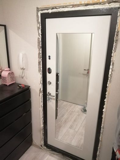 Входная дверь Лабиринт ПИАНО 18 Белое дерево