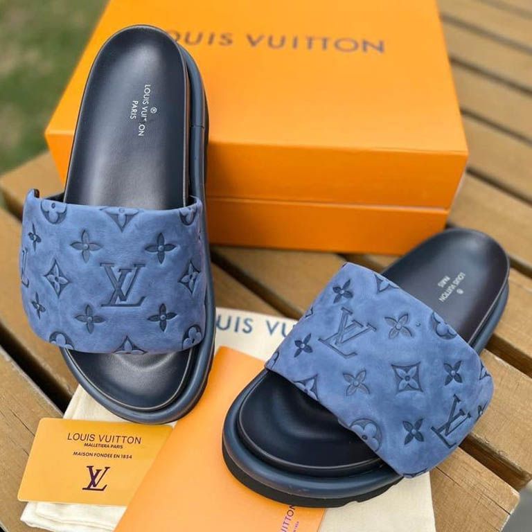 Шлепанцы Louis Vuitton