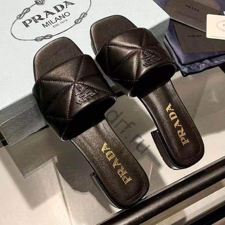 Шлепанцы Prada