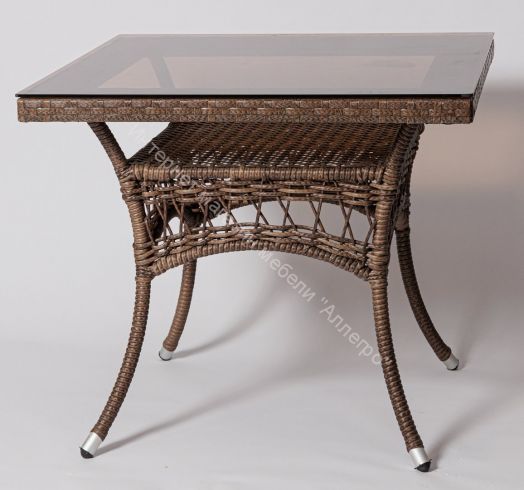 Стол FM-2001 квадратный, коричневый, искусственный ротанг/стекло