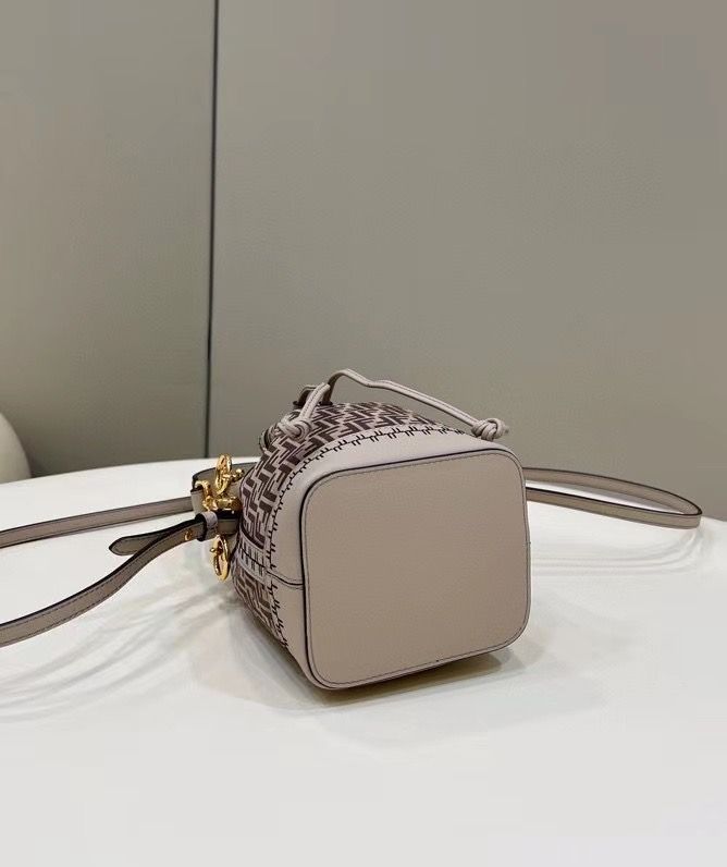 Fendi Mon Tresor Mini 12x10x18 cm