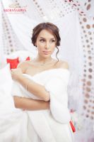 Белый норковый палантин из меха норки