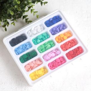 Пластиковые кнопки для кукольной одежды в белом контейнере, микс 12 мм