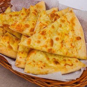 Фоккача с сыром и зеленью 500г