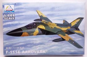 Сборная модель самолета F-111E 1:144